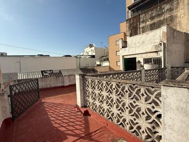 Casa in vendita a Casco Antiguo