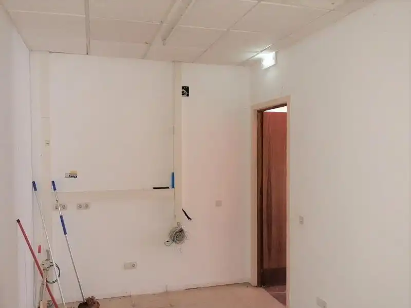 Local comercial en venda a Avenida Castelao, imagen 9