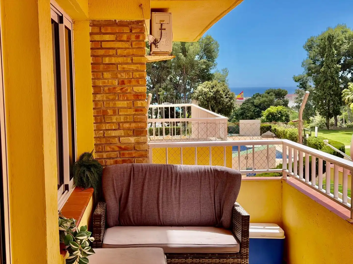 Terraza de Piso en venta en Benalmádena con Aire acondicionado, Calefacción y Jardín privado