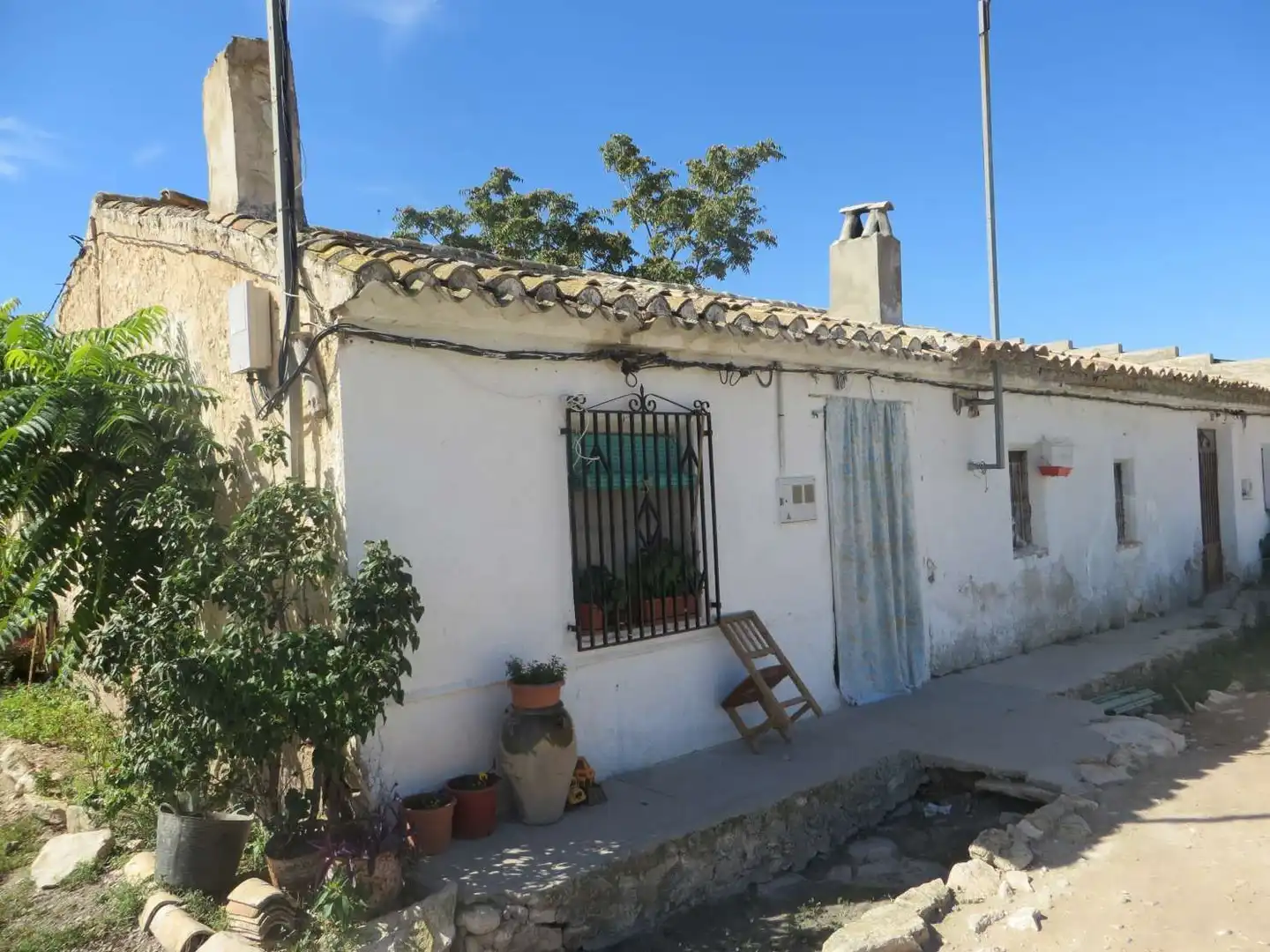 Vista exterior de Piso en venta en Hellín