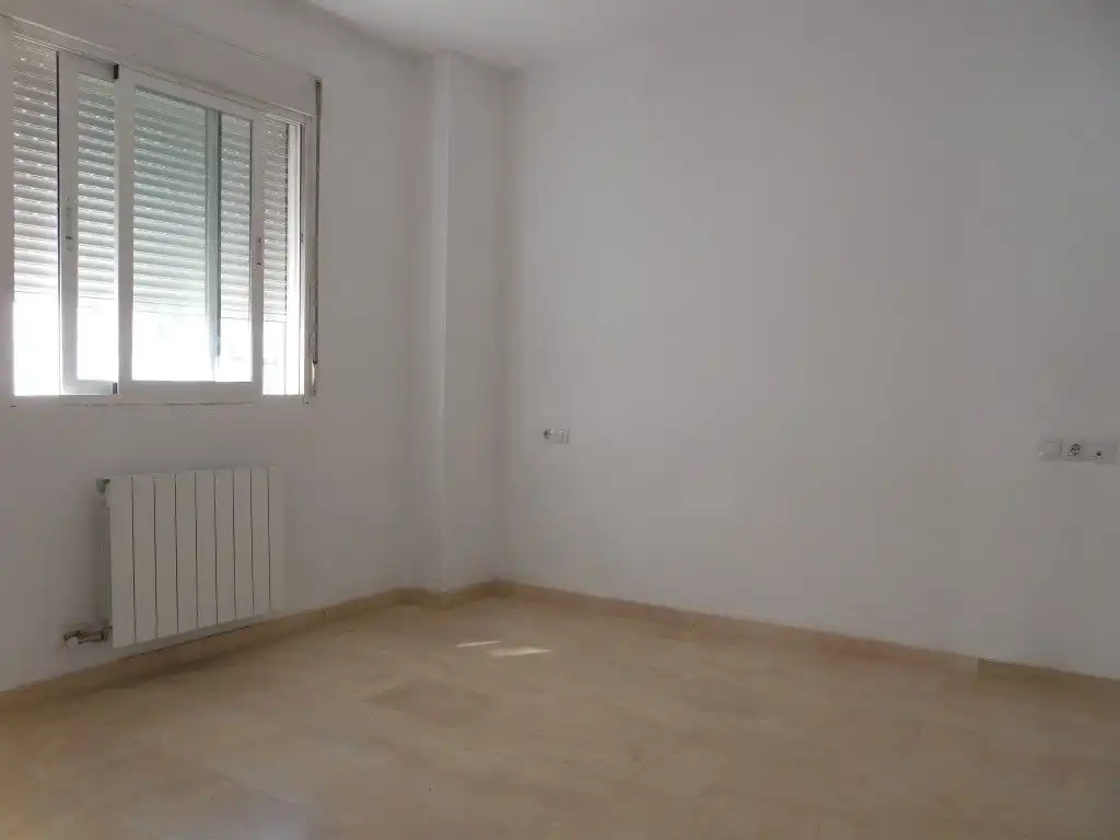 Wohnung zur Miete in Calle Calle Teruel, Avda. De los Ogíjares