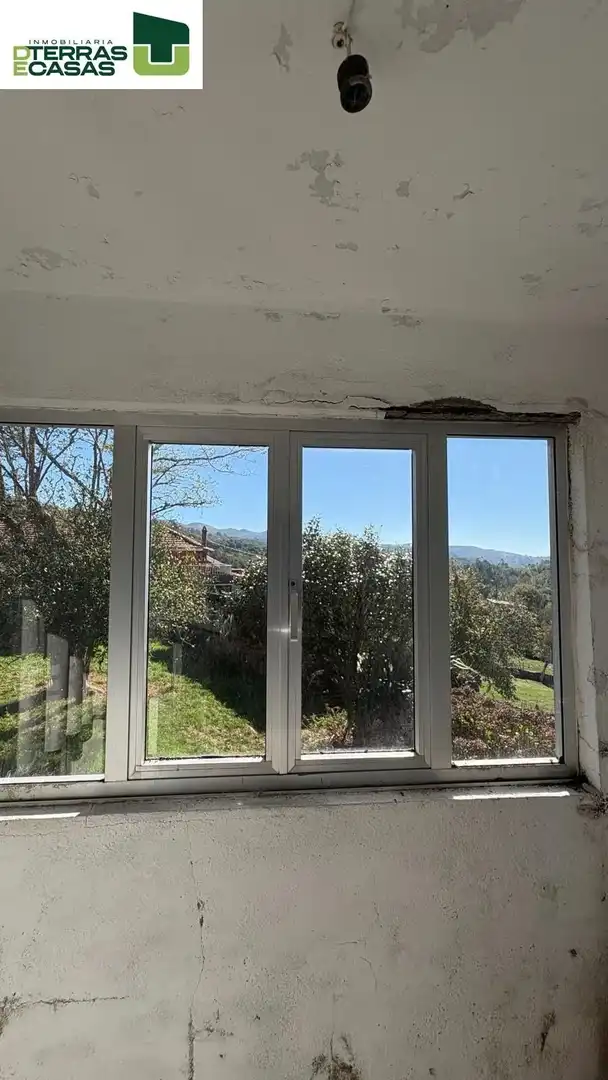 Terrassa de Casa o xalet en venda en A Lama   amb Jardí privat