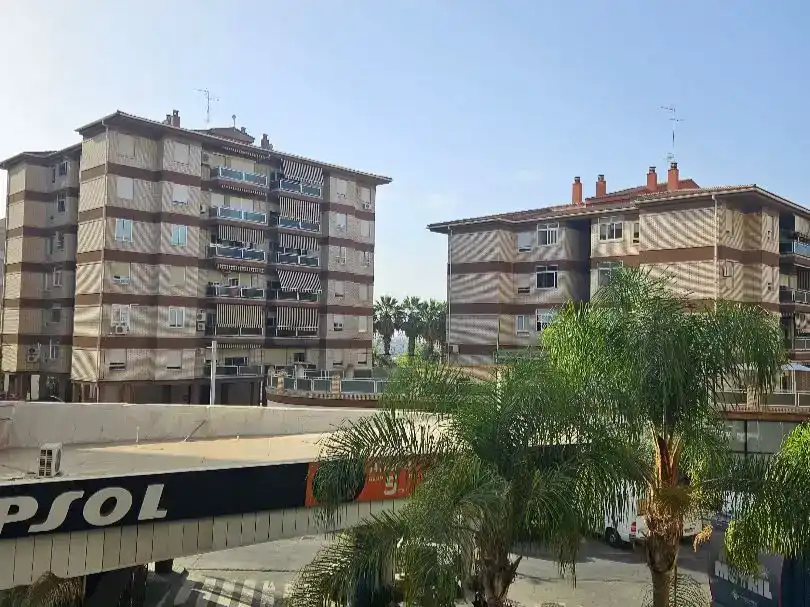 Vista exterior de Pis en venda en Motril amb Aire condicionat i Balcó