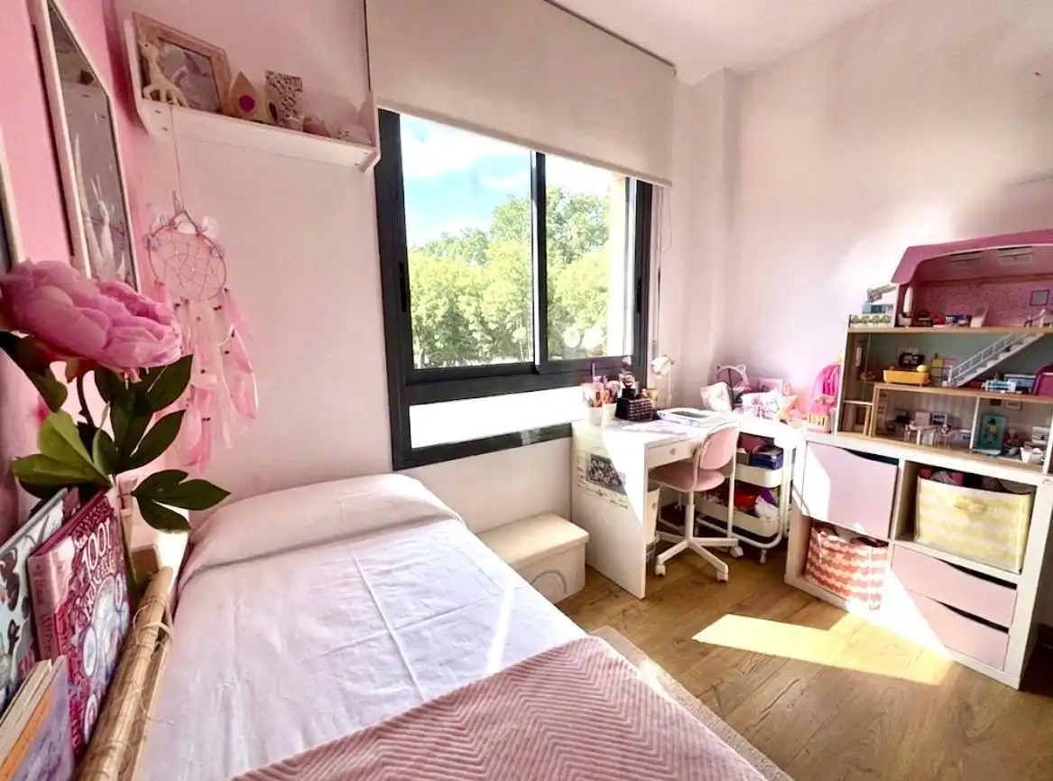 Schlafzimmer von Wohnung zum Verkauf in Santa Perpètua de Mogoda mit Klimaanlage, Heizung und Privatgarten