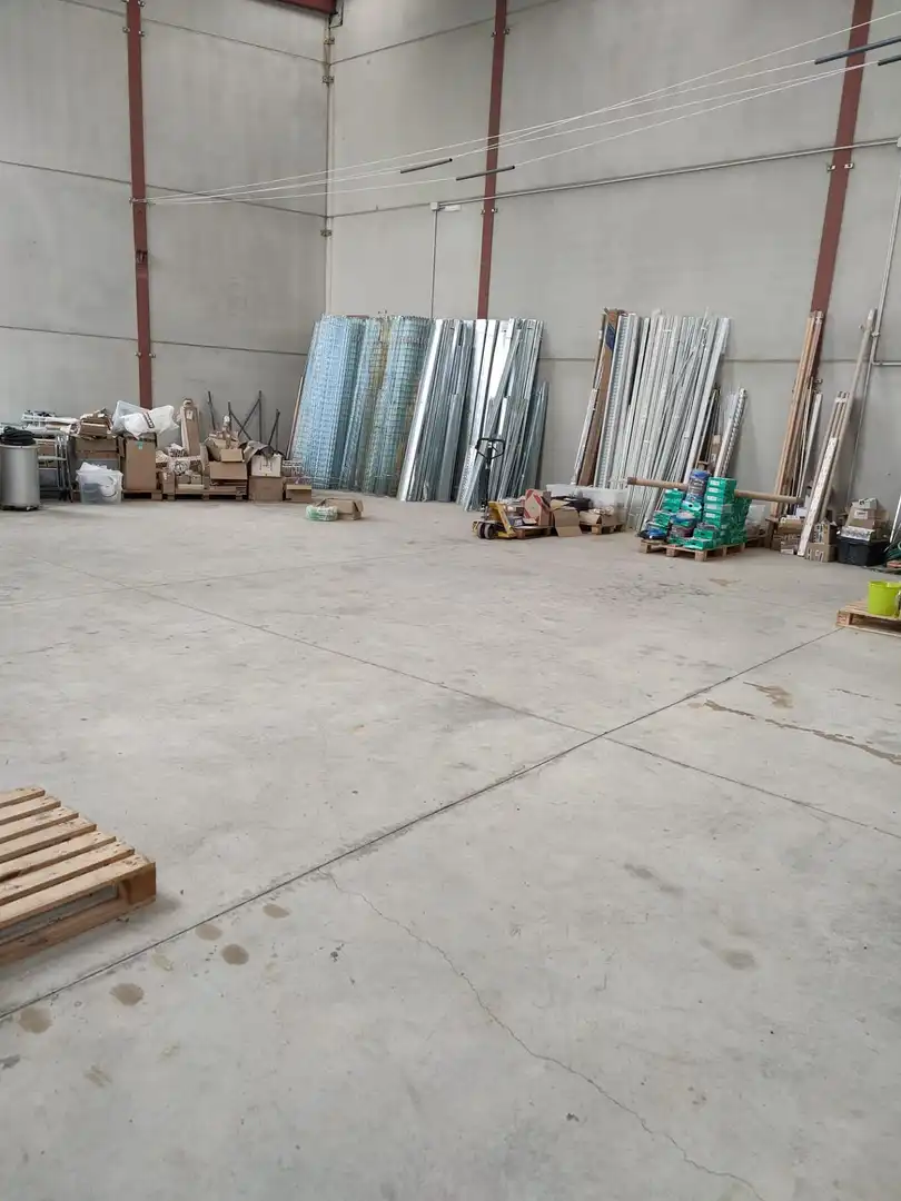 Fabrikhallen zum Verkauf in Calle AFIADORES, San Mateo - Castro- O Val