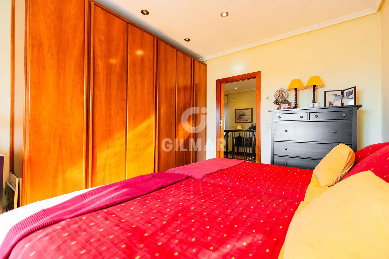 Bedroom of Houses for sale in Hoyo de Manzanares  with Heating, Private garden and Swimming Pool
