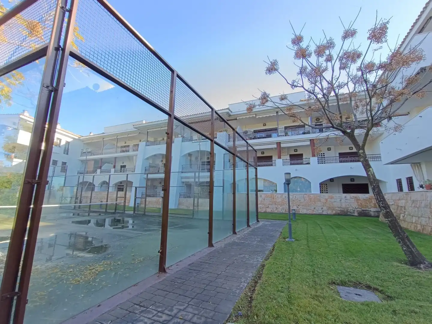 Außenansicht von Wohnung zum Verkauf in El Rompido mit Klimaanlage, Terrasse und Möbliert