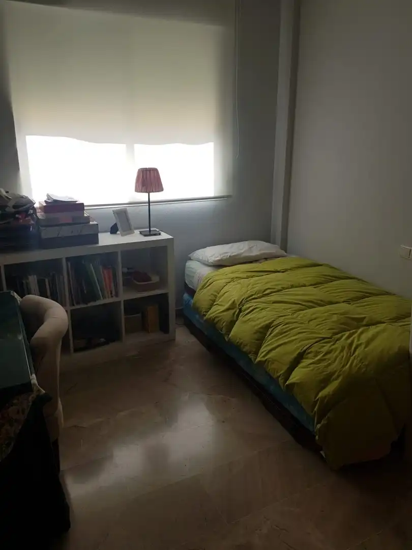 Dormitori de Pis de lloguer en Córdoba amb Aire condicionat, Calefacció i Jardí privat