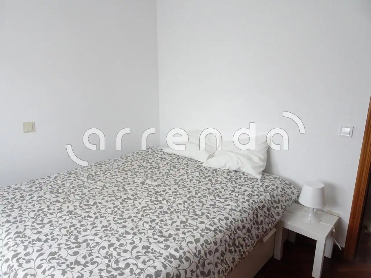 Flat for rent in Consuelo Bergés, Valdenoja