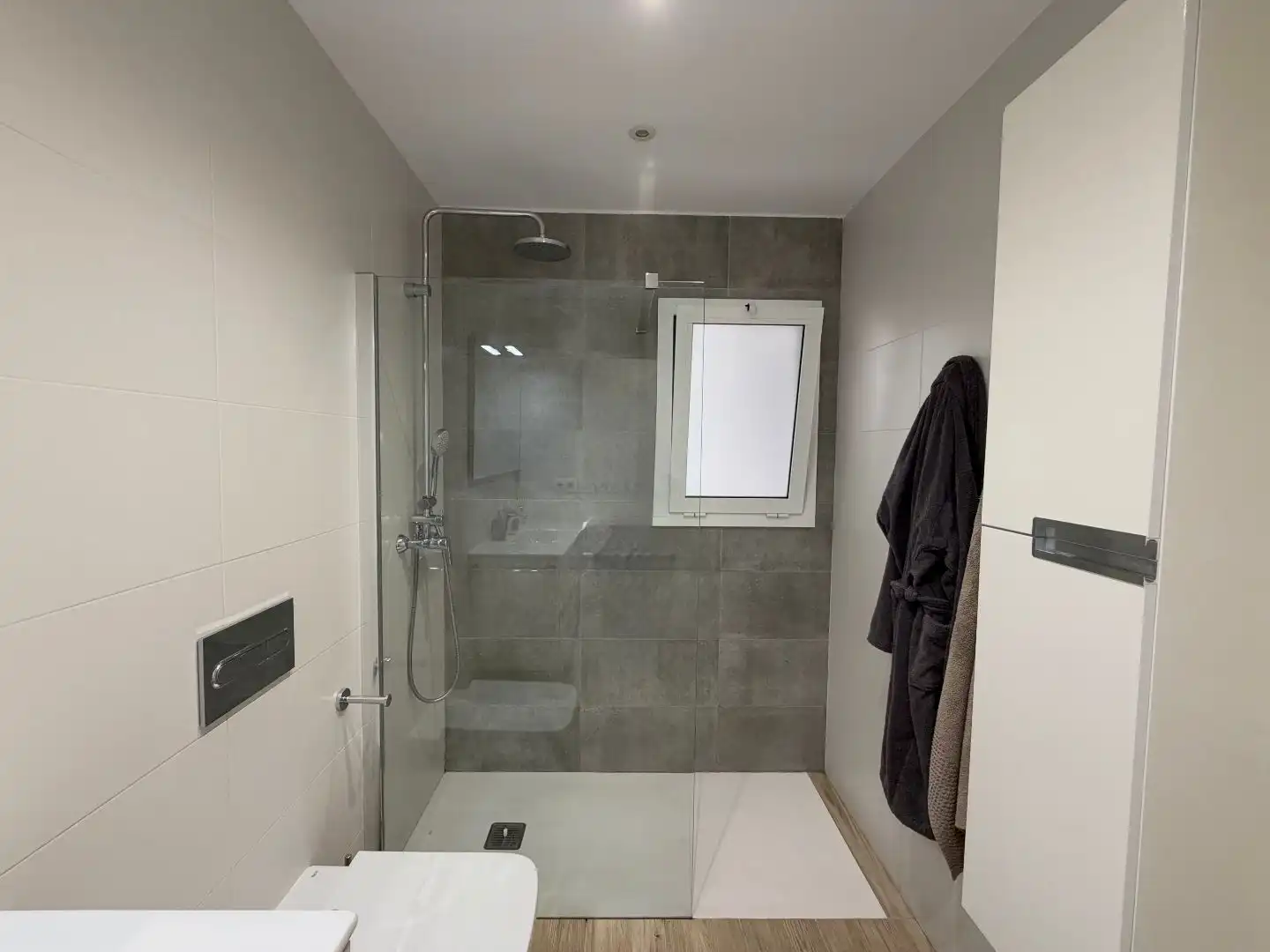Baño de Piso en venta en El Prat de Llobregat con Aire acondicionado y Terraza