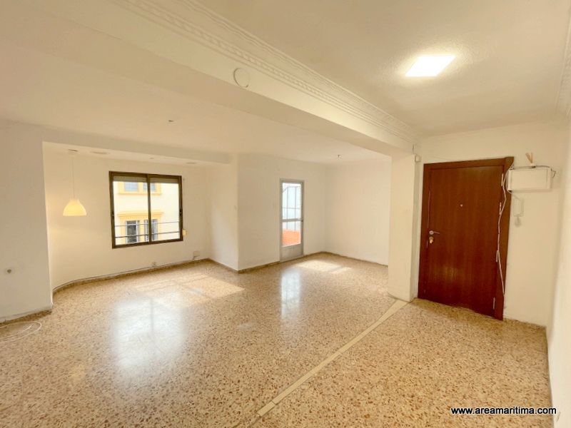 Sala d'estar de Pis en venda en  Valencia Capital amb Forn i Balcó