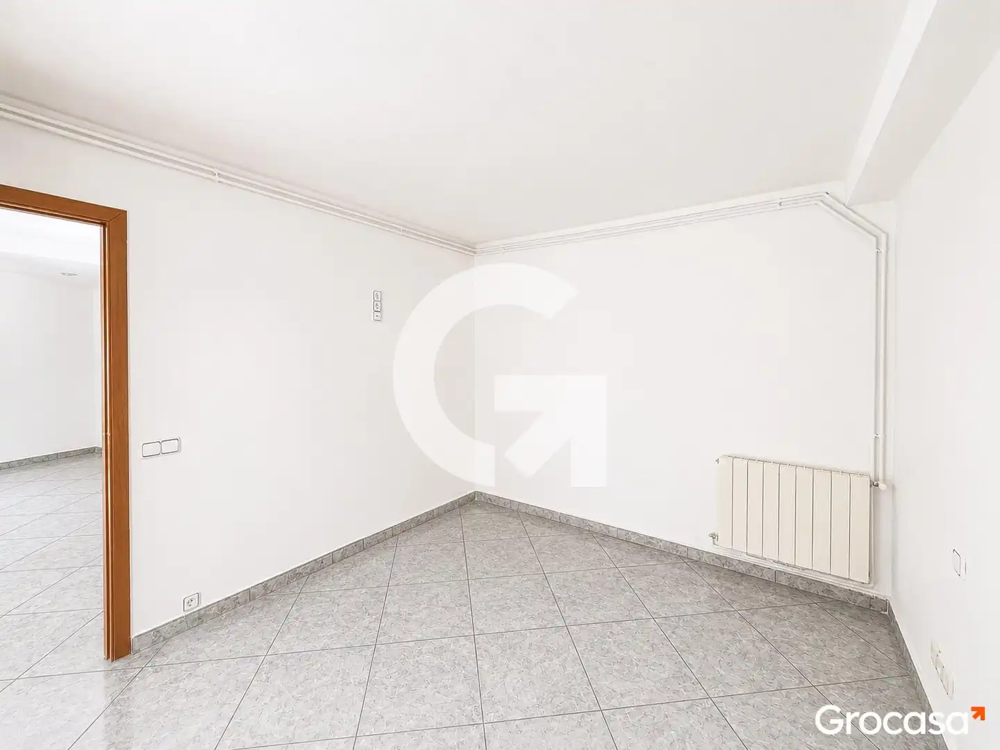 Habitación de Piso en venta en Barcelona con Calefacción, Terraza y Trastero