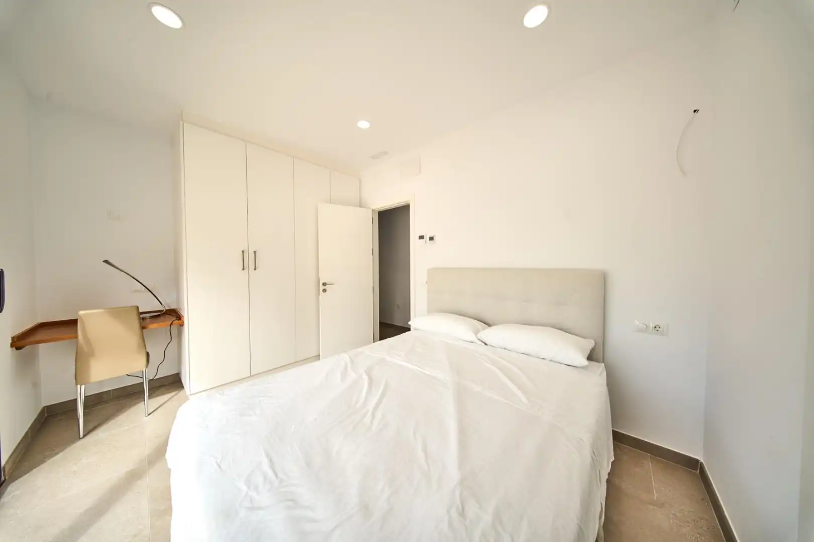 Dormitori de Casa o xalet en venda en Marbella amb Jardí privat, Terrassa i Traster