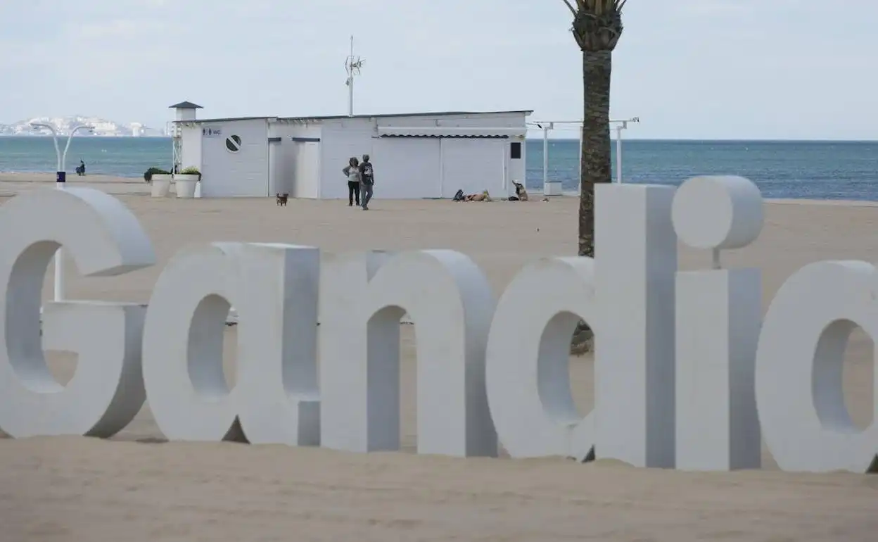 Apartments for rent in Calle VALLDIGNA, Playa de Gandia