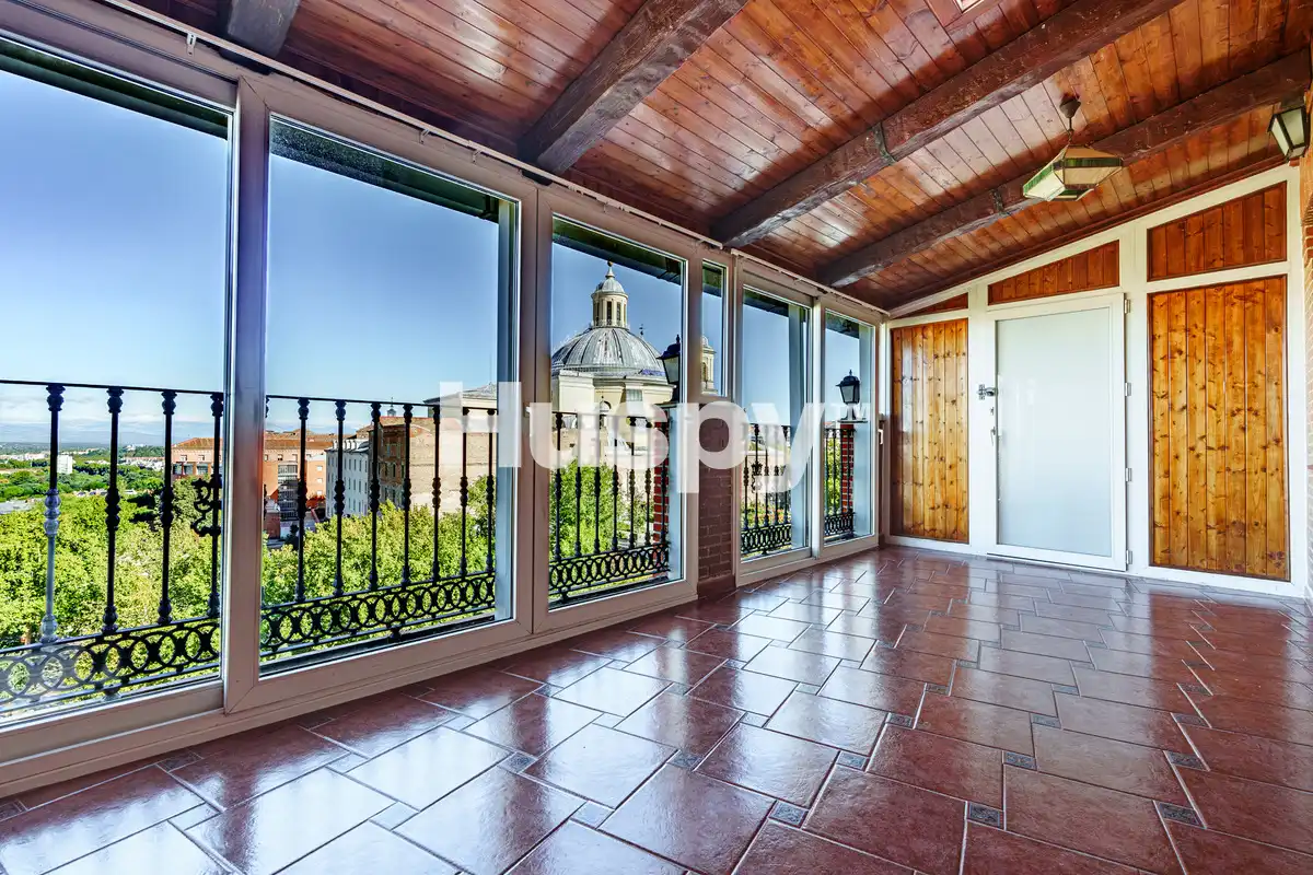 Duplex avec terrasse à louer à Calle del Rosario