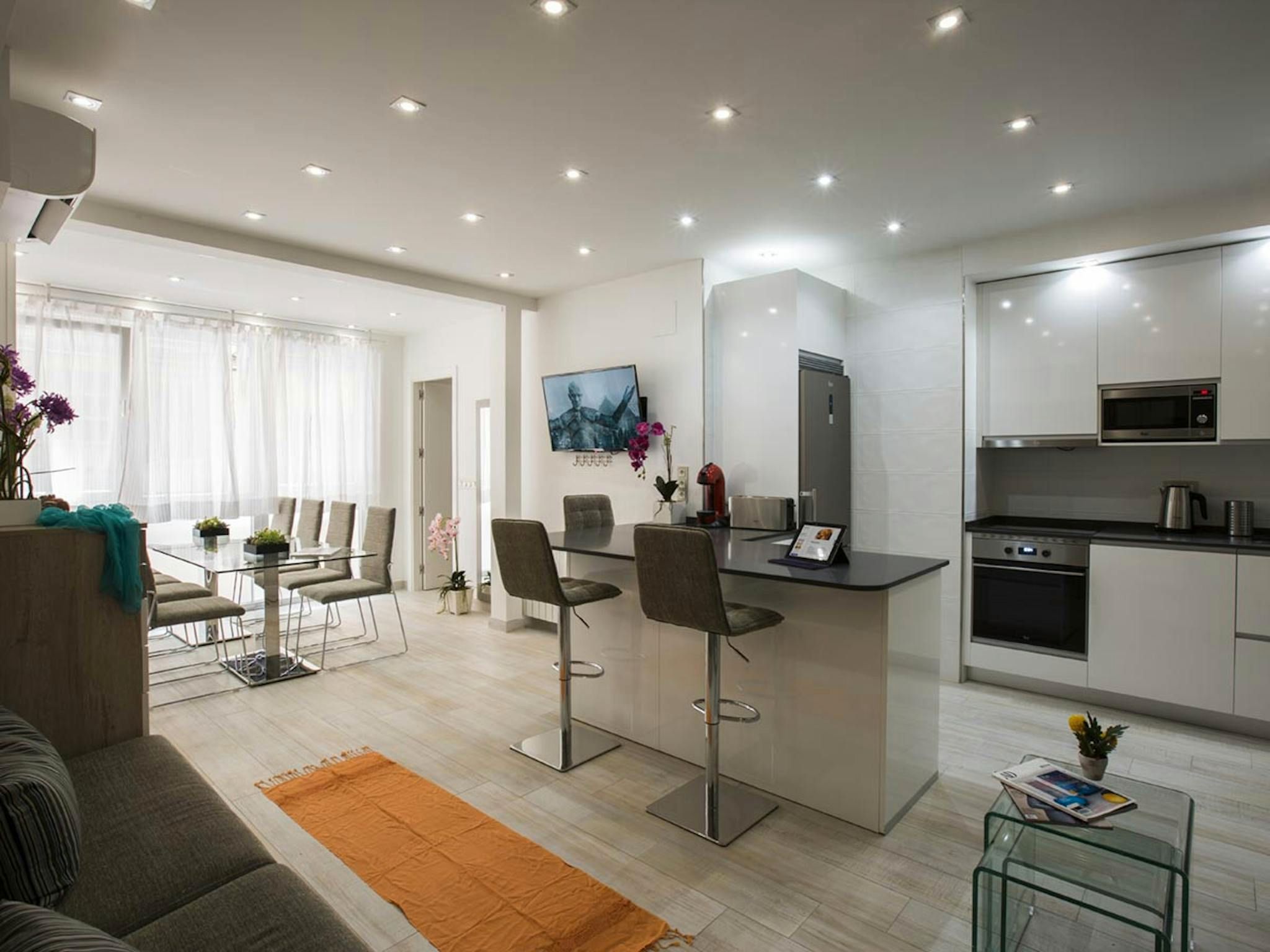 Kitchen of Flat to rent in  Madrid Capital  with Air Conditioner, Heating and Furnished