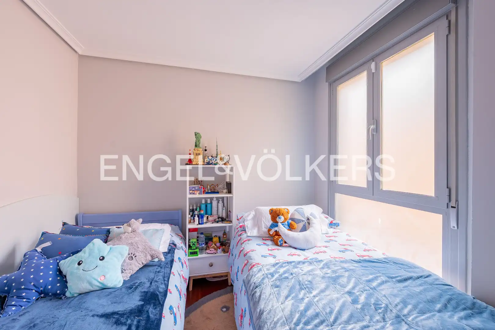 Habitación de Ático de alquiler en Boadilla del Monte con Aire acondicionado, Calefacción y Parquet