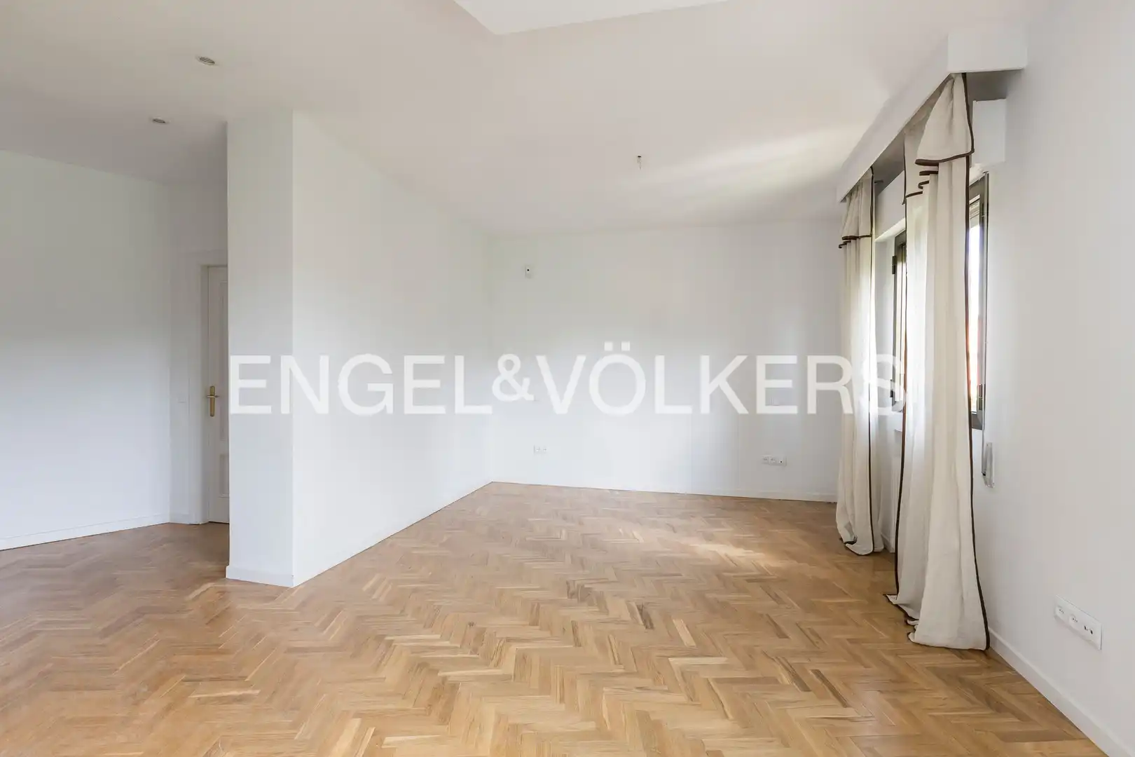 Sala de estar de Casa o chalet de alquiler en Pozuelo de Alarcón con Aire acondicionado, Calefacción y Jardín privado