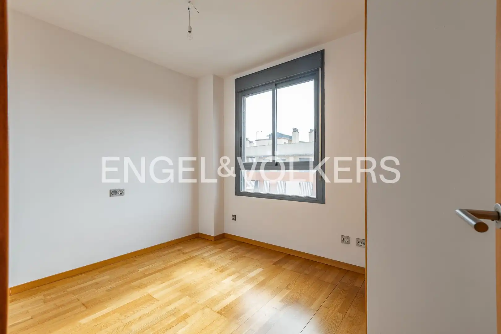 Habitación de Piso en venta en Sabadell con Aire acondicionado, Calefacción y Jardín privado