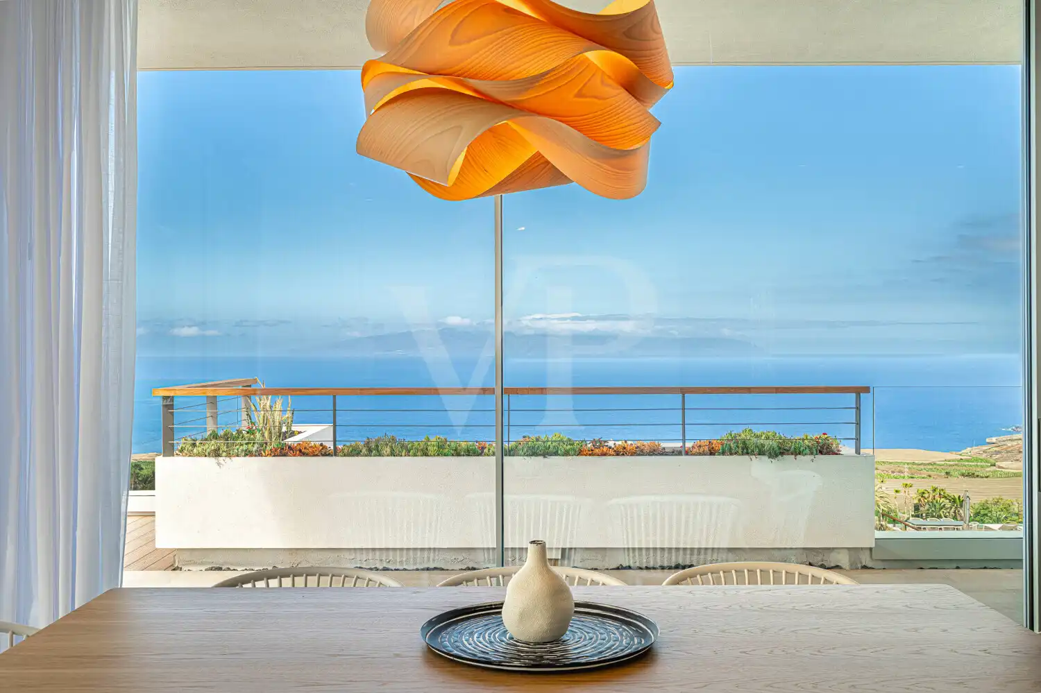 Esszimmer von Dachboden zum Verkauf in Guía de Isora mit Klimaanlage, Terrasse und Balkon
