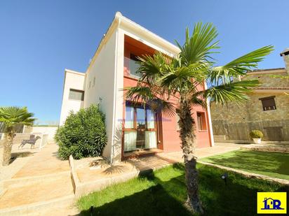 Jardí de Casa o xalet en venda en Arcas del Villar amb Aire condicionat