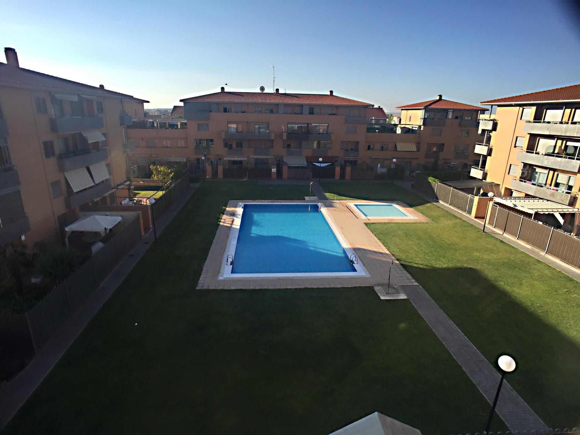 Swimming pool of Duplex for sale in Salamanca Capital  with Heating, Terrace and Storage room