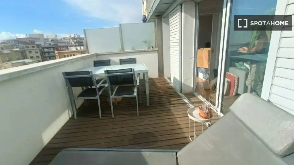 Wohnung zur Miete in El Camp de l'Arpa del Clot