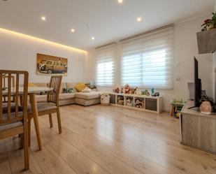 Living room of Flat for sale in Sabadell  with Air Conditioner and Heating