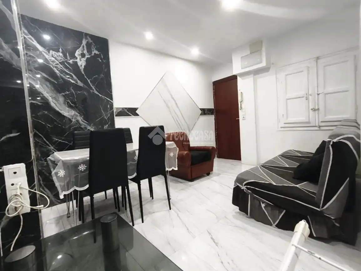 Bedroom of Flat for sale in Zaragoza