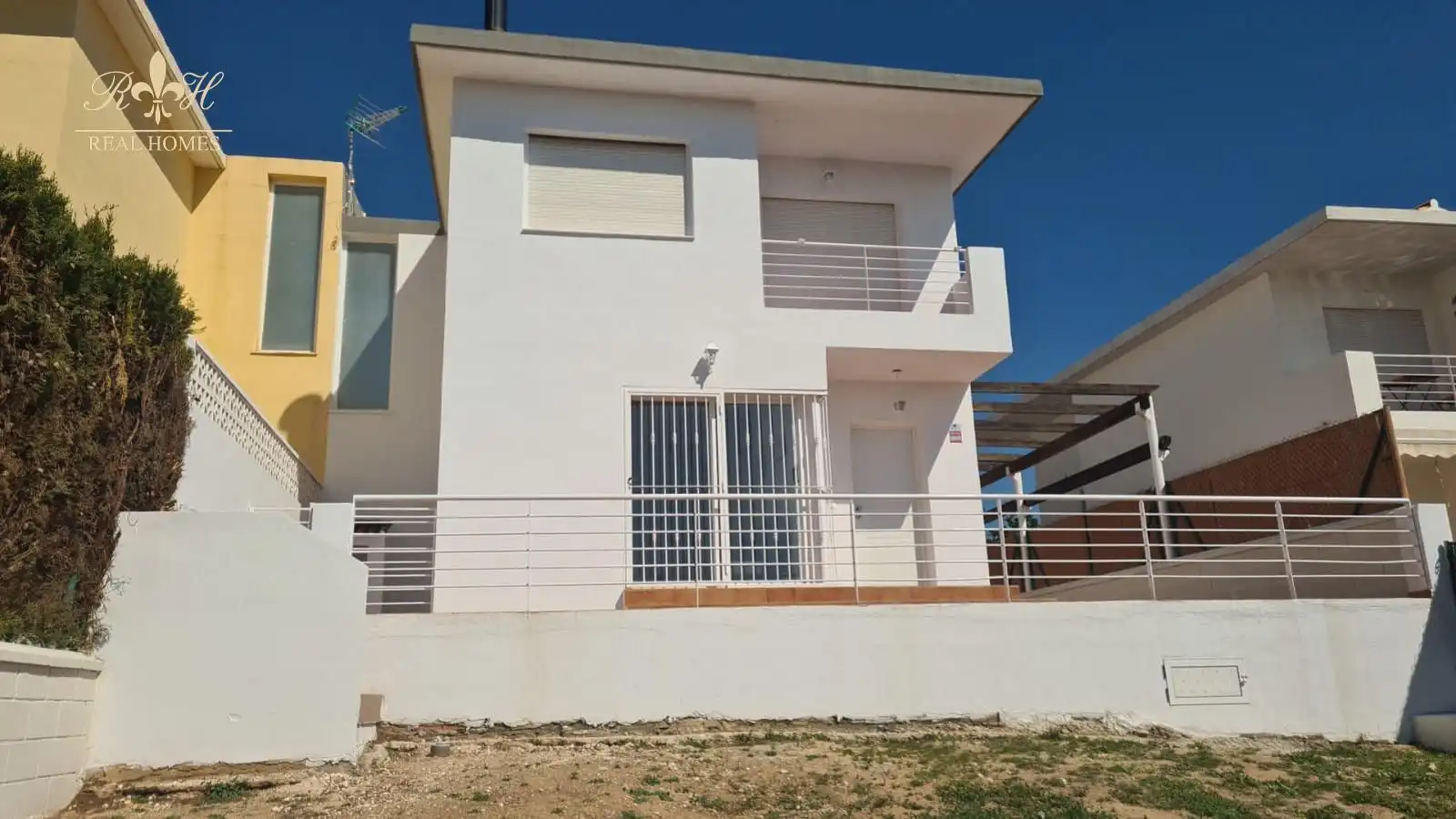 Chalet en venta en URBANIZACIÓN LA COLINA