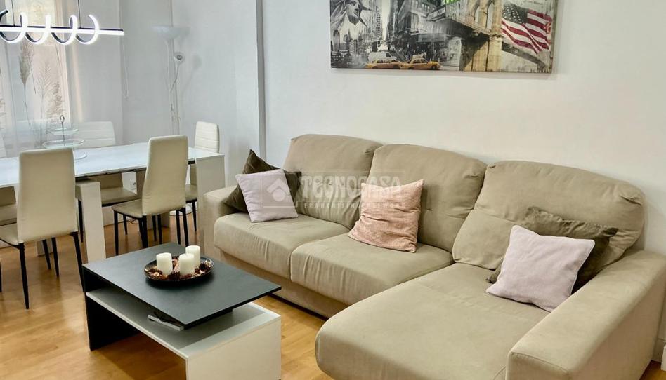 Photo 1 of Flat for sale in Reyes, Madrid