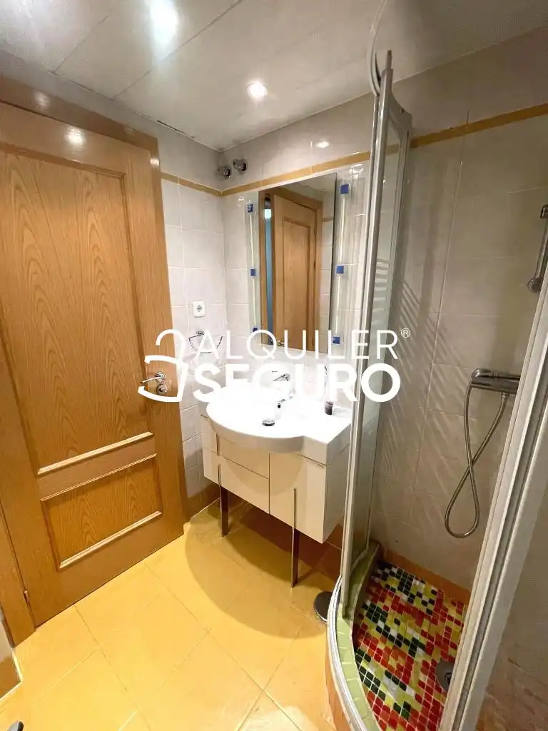 Flat for rent in de José Arcones Gil, Pueblo Nuevo