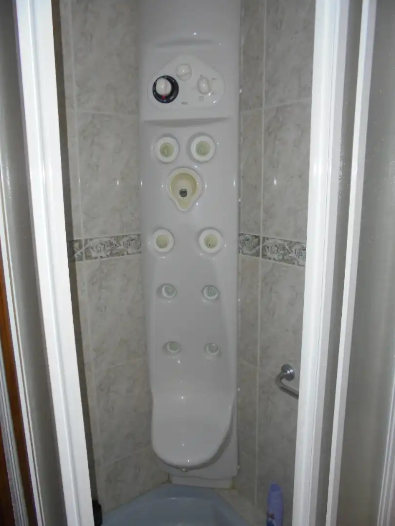 Badezimmer von Wohnungen zur Miete in Benicasim / Benicàssim mit Privatgarten, Terrasse und Möbliert