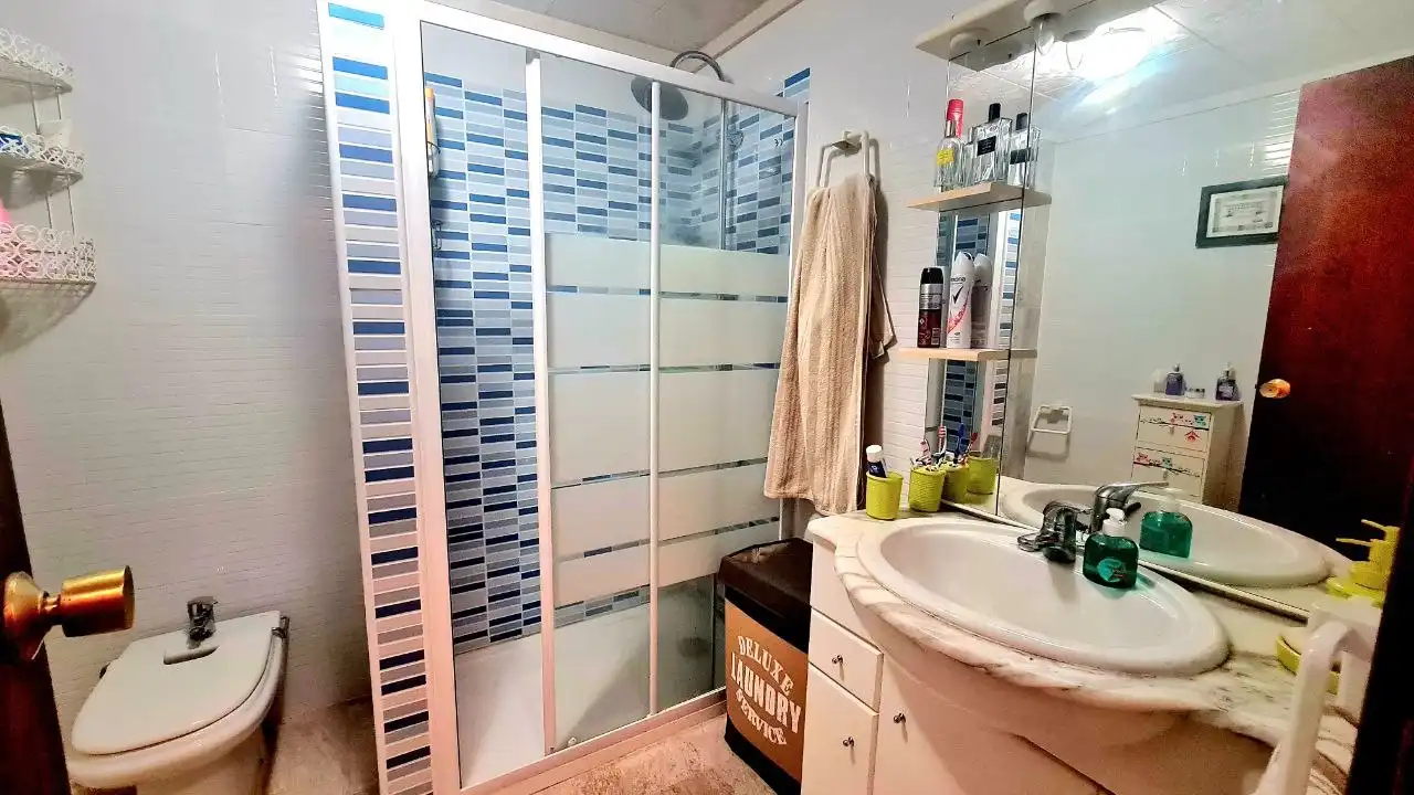 Bathroom of Flat for rent in Torrevieja  with Heating, Terrace and Storage room