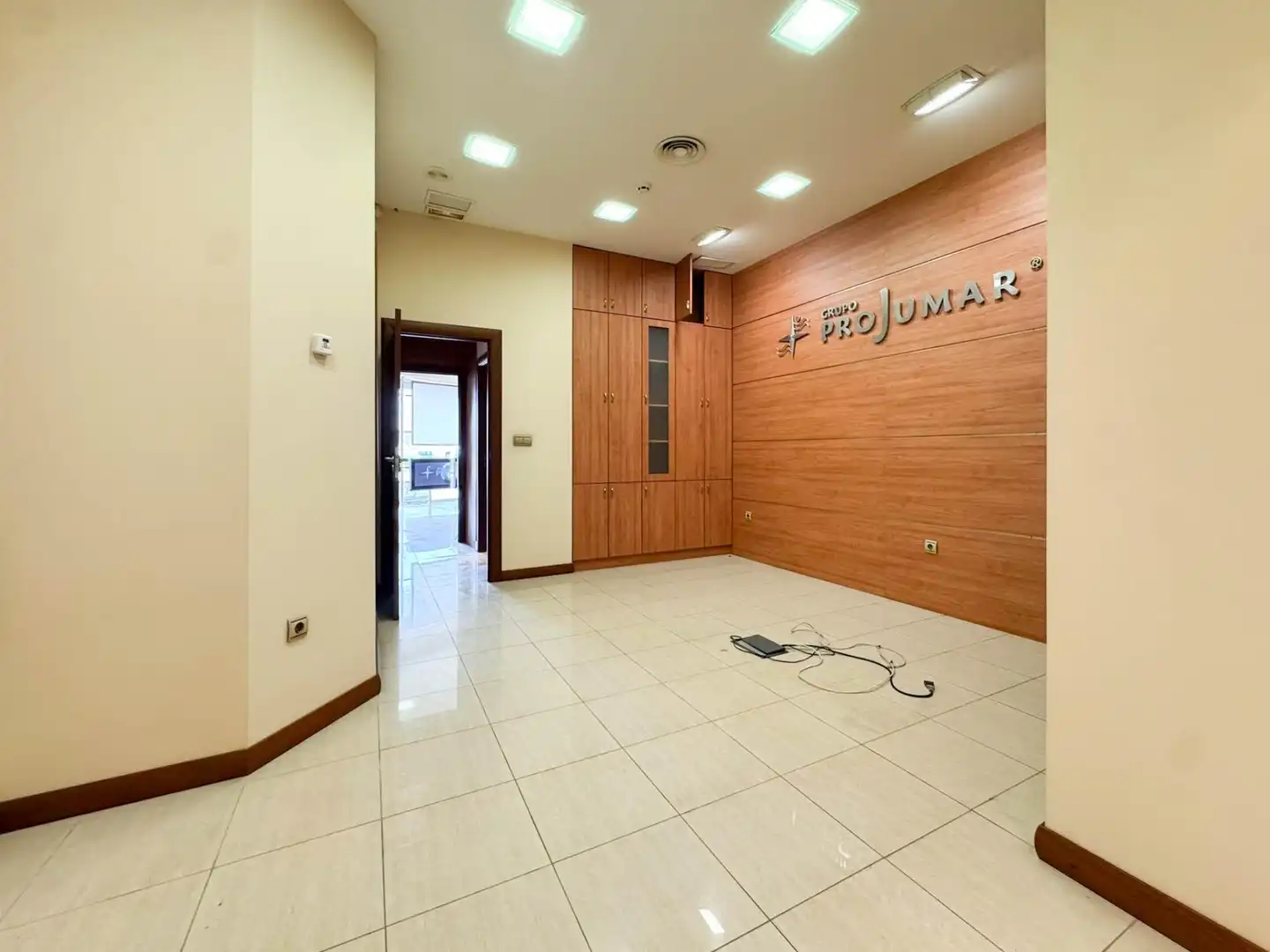 Business premises to rent in Calle JOAQUIN MARTINEZ MACIA, imagen 8