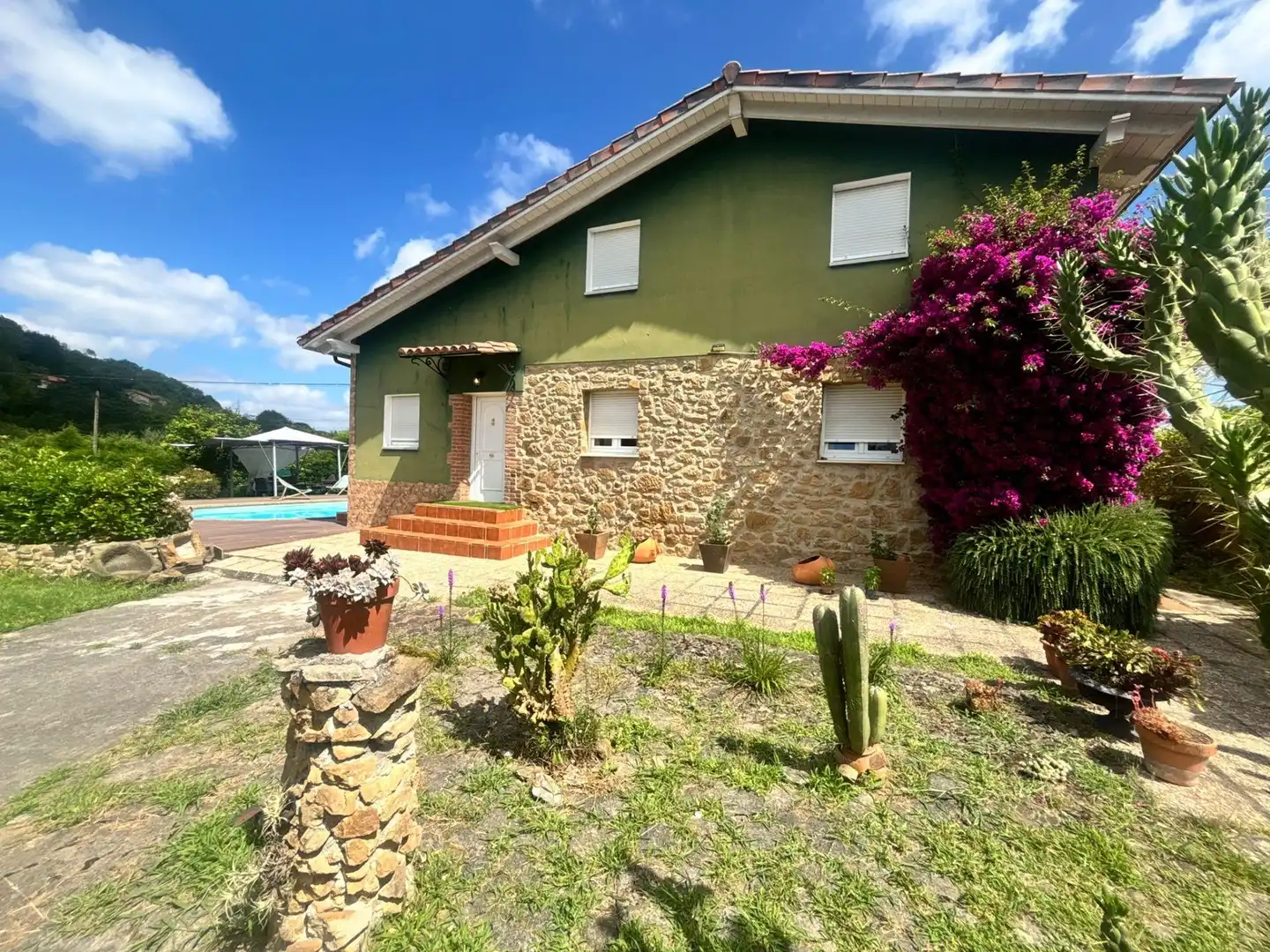 Exterior view of Houses for sale in Langreo  with Heating, Private garden and Terrace