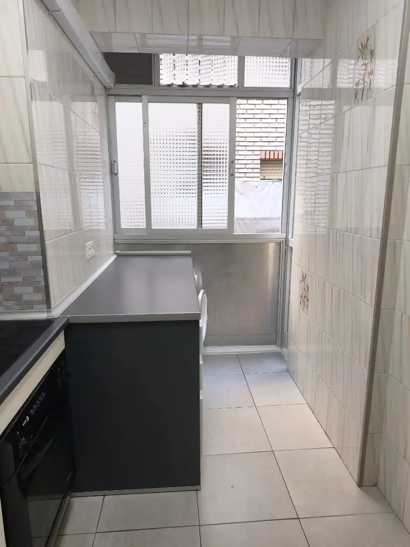 Cuina de Pis en venda en Parla amb Aire condicionat, Calefacció i Terrassa