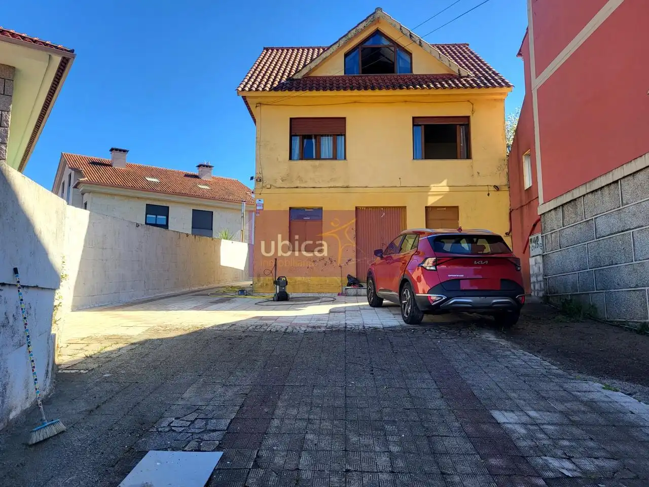 Vista exterior de Casa o chalet en venta en Vigo  con Calefacción y Trastero