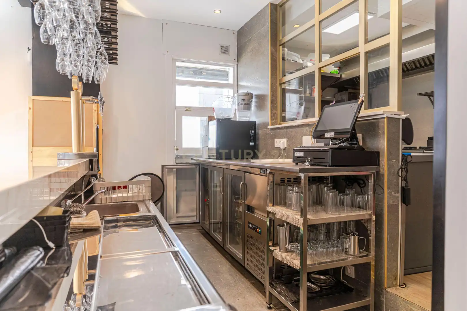 Cocina de Local en traspaso en Granada con Aire acondicionado