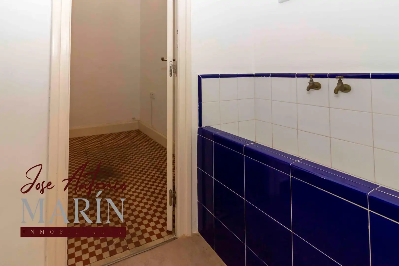 Bany de Casa o xalet en venda en Badajoz amb Calefacció i Terrassa