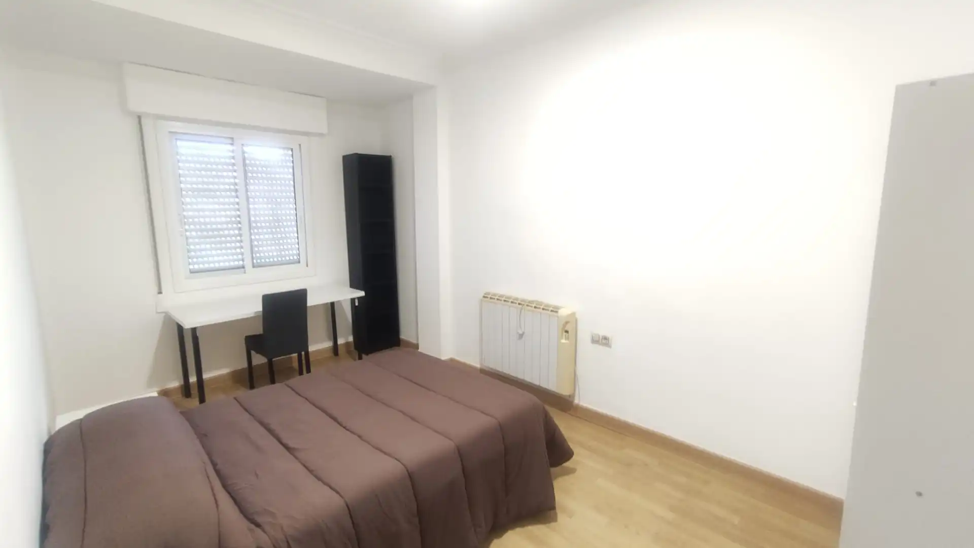 Schlafzimmer von Wohnung zur Miete in Ourense Capital  mit Heizung, Möbliert und Ofen