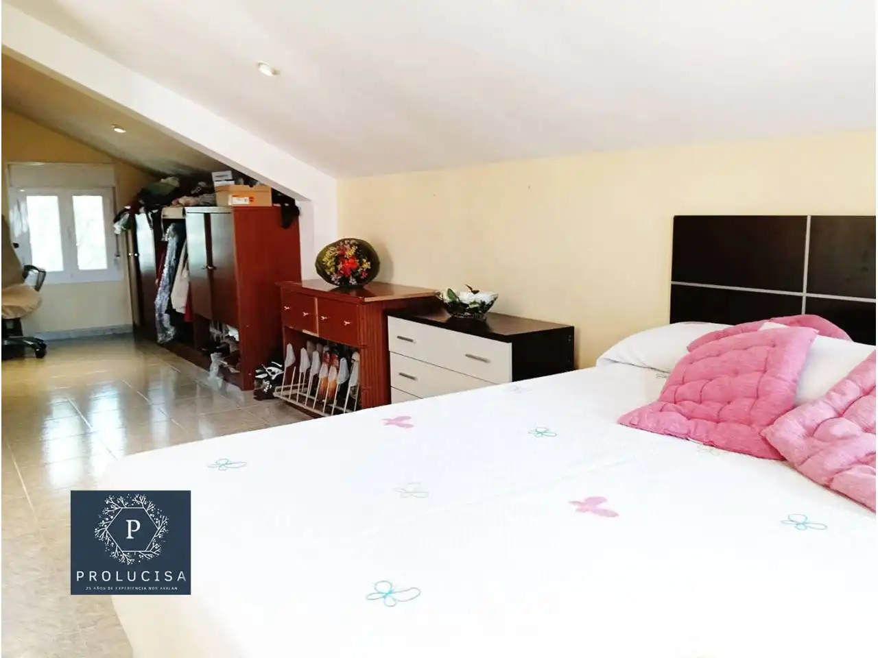 Habitación de Casa o chalet en venta en Serranillos del Valle con Calefacción, Terraza y Piscina