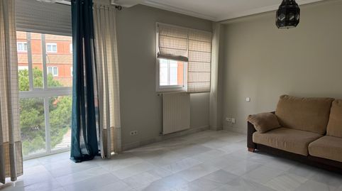 Foto 3 von Wohnung zur Miete in Calle de Isla de Formosa, Tres Olivos - Valverde, Madrid Capital