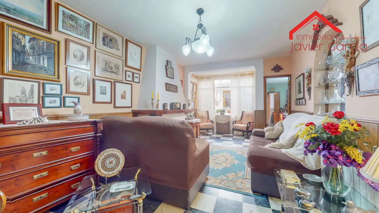Living room of Houses for sale in Villafranca de los Barros  with Terrace and Storage room