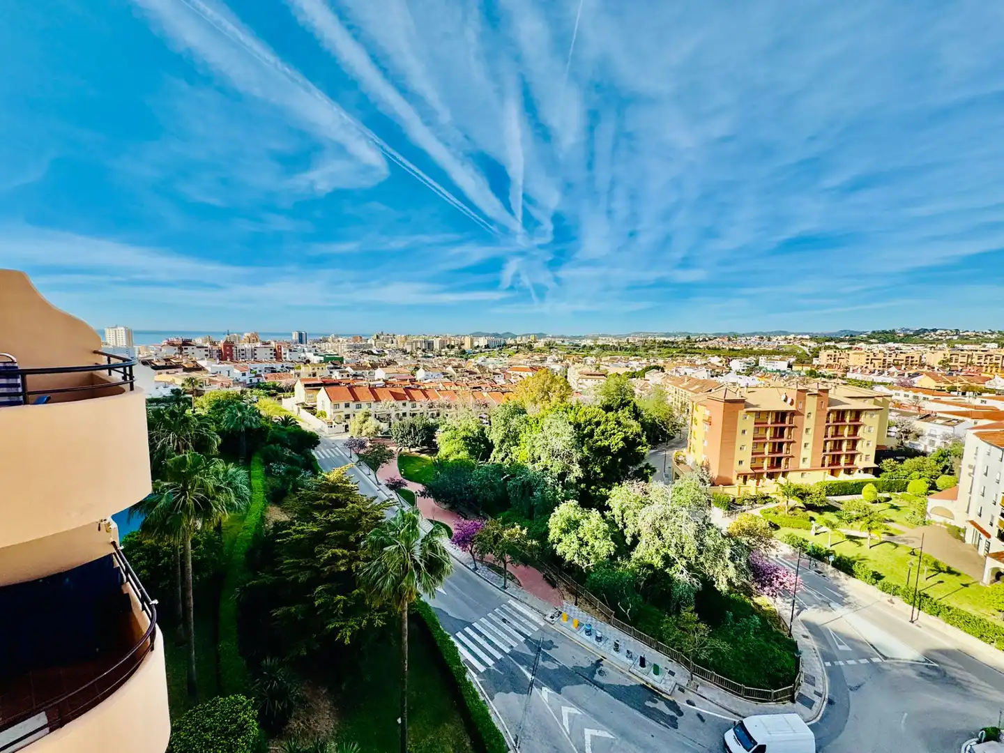 Vista exterior de Apartamento en venta en Fuengirola con Aire acondicionado, Terraza y Amueblado