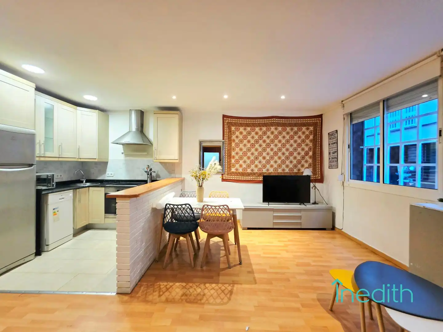 Küche von Wohnung zum Verkauf in  Barcelona Capital mit Klimaanlage, Heizung und Möbliert