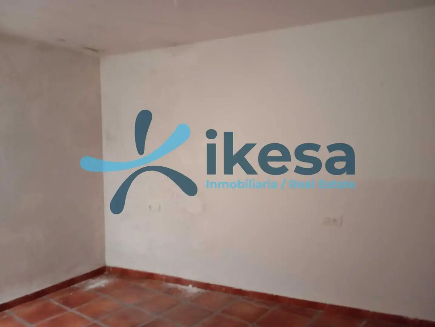 Casa adosada en venda a Lentegí