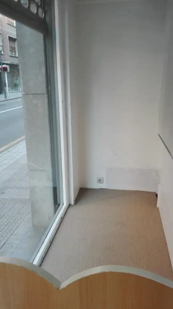 Local comercial en venda a Uribarri, imagen 7
