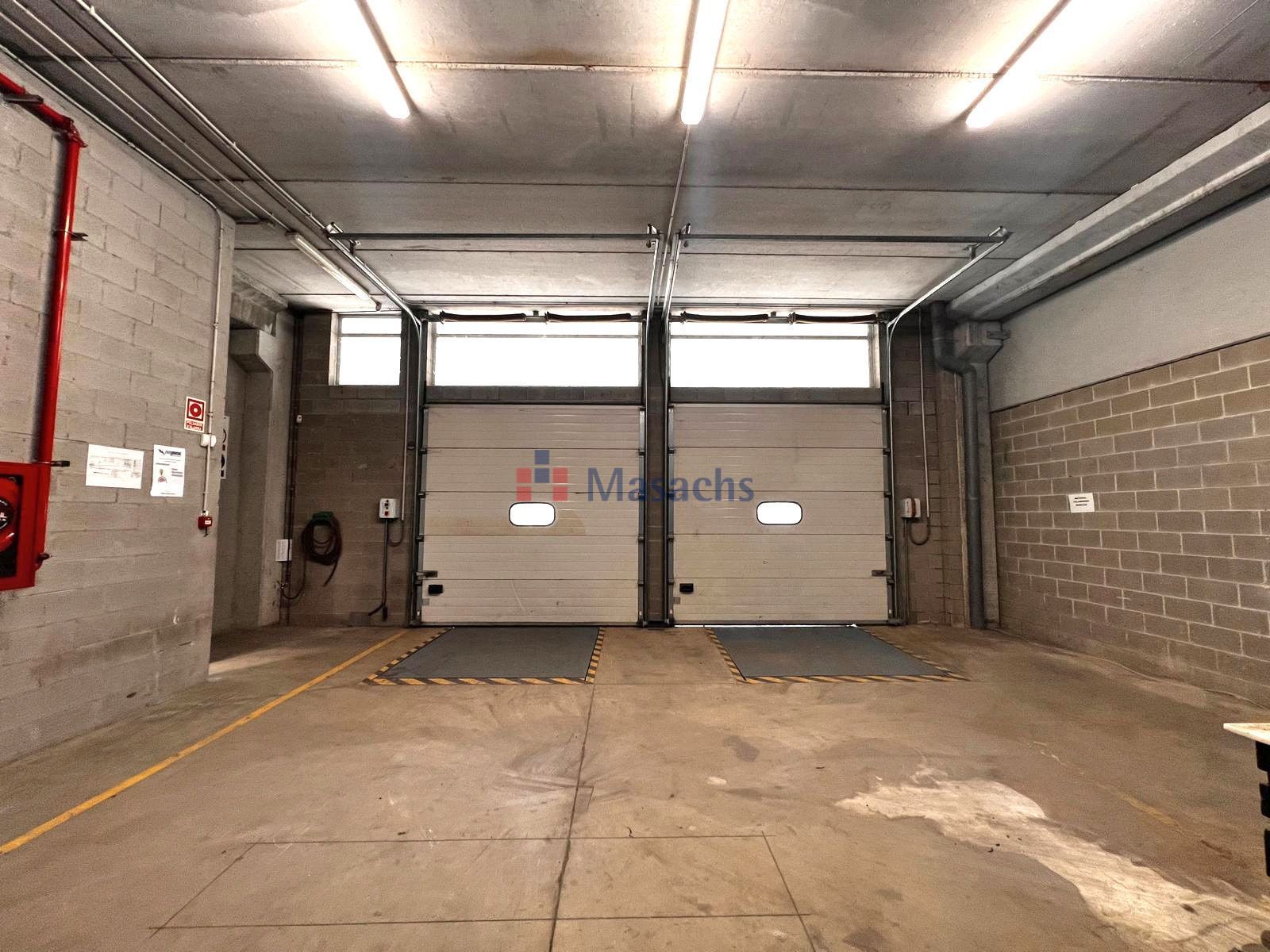 Aparcament de Nau industrial de lloguer en Sabadell