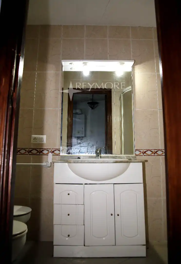 Baño de Casa o chalet en venta en Bujalance con Jardín privado, Trastero y Piscina